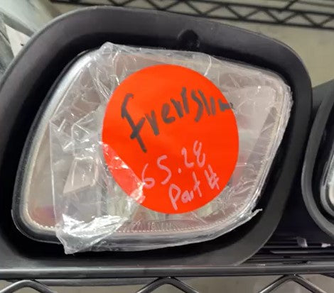 FOG LAMP LH FREIGHTLINER FL006-B000L