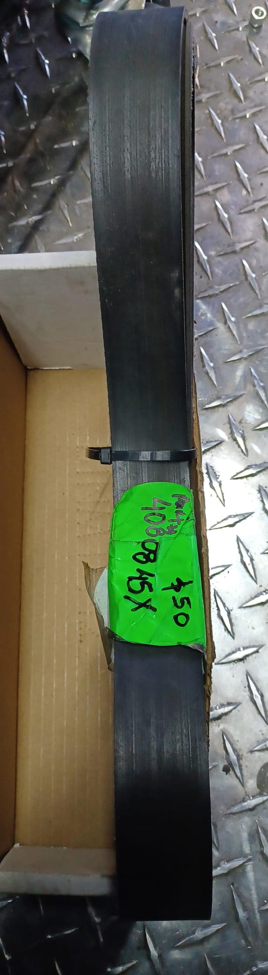 USED V-BELT FREIGHTLINER 8 RIB HG9785