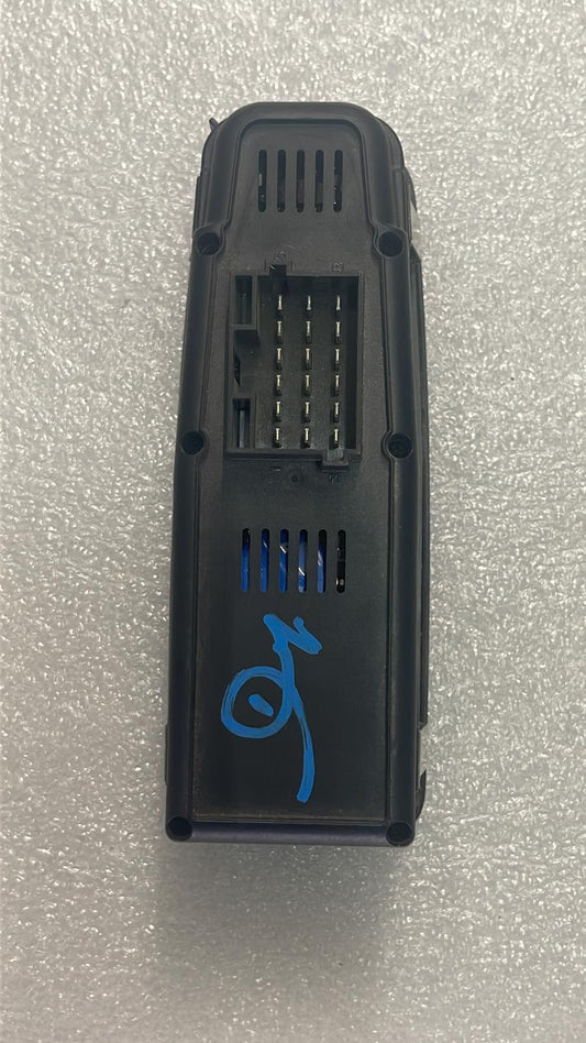 USED WINDOW SWITCH ASSEMBLY D/S KENWORTH Q27-6081-1203