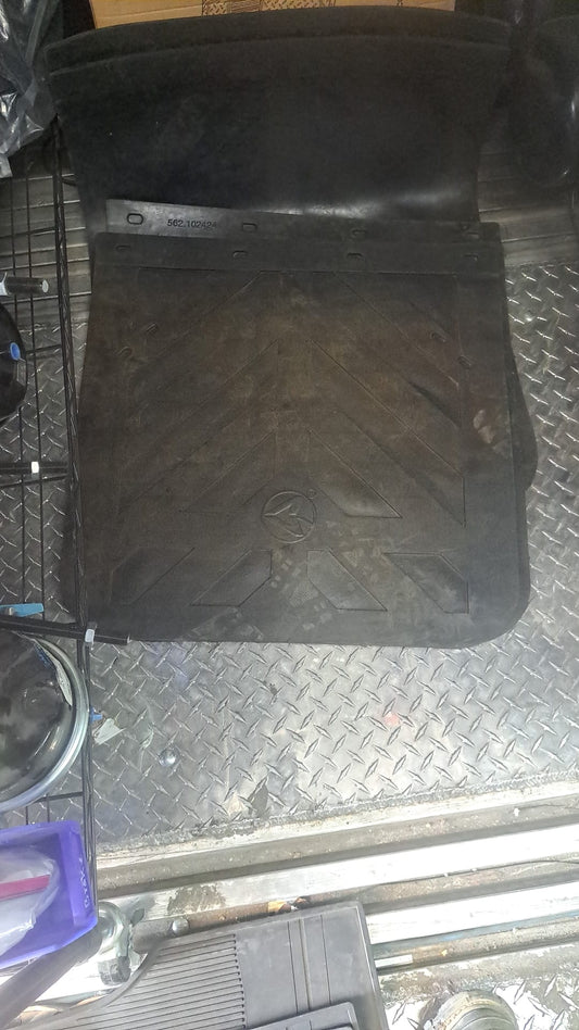 MUDFLAP RUBBER 24"X24" BLACK