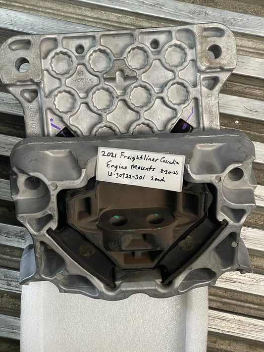 ENGINE MOUNT FREIGHTLINER 0134095000