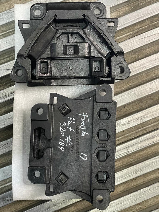 ENGINE MOUNT FREIGHTLINER M46851