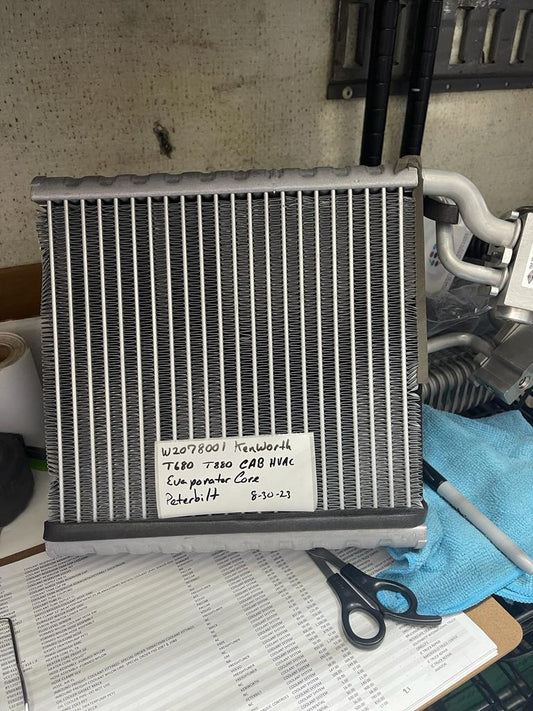 EVAPORATOR CORE KENWORTH/PETERBILT W2078001