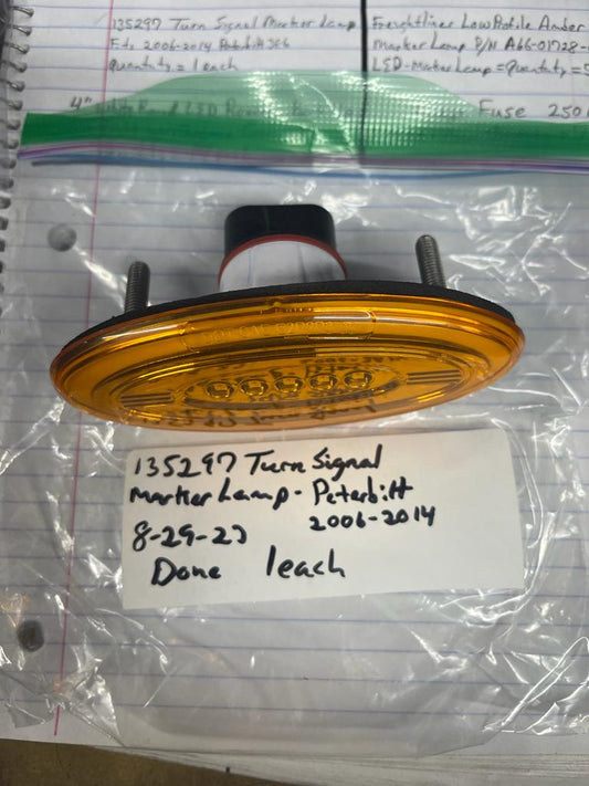 LAMP MARKER AMBER PETERBILT 386 OVAL P546008111