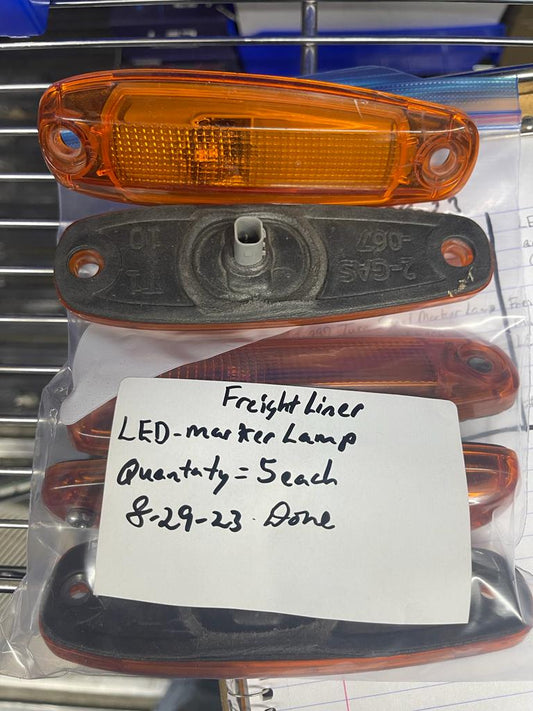 LAMP AMBER MARKER FREIGHTLINER LOW PROFILE 2GAS067